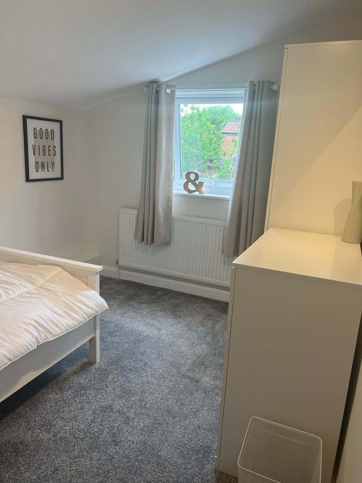 ROOM 2  95  Cheddon Road, Taunton view 3