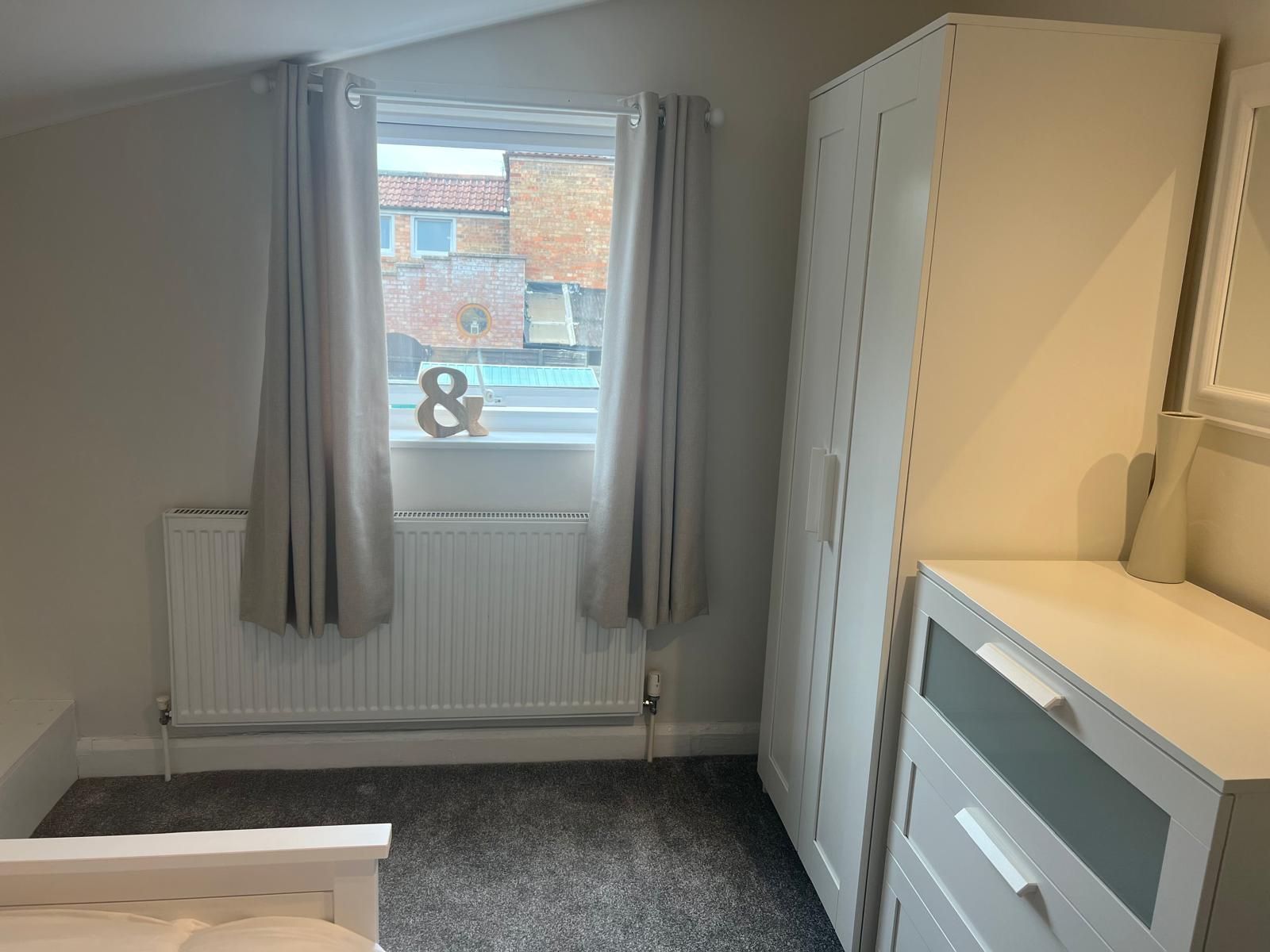 ROOM 2  95  Cheddon Road, Taunton view 2